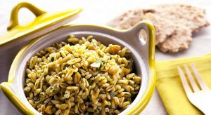 Insalata di kamut con noci e prezzemolo