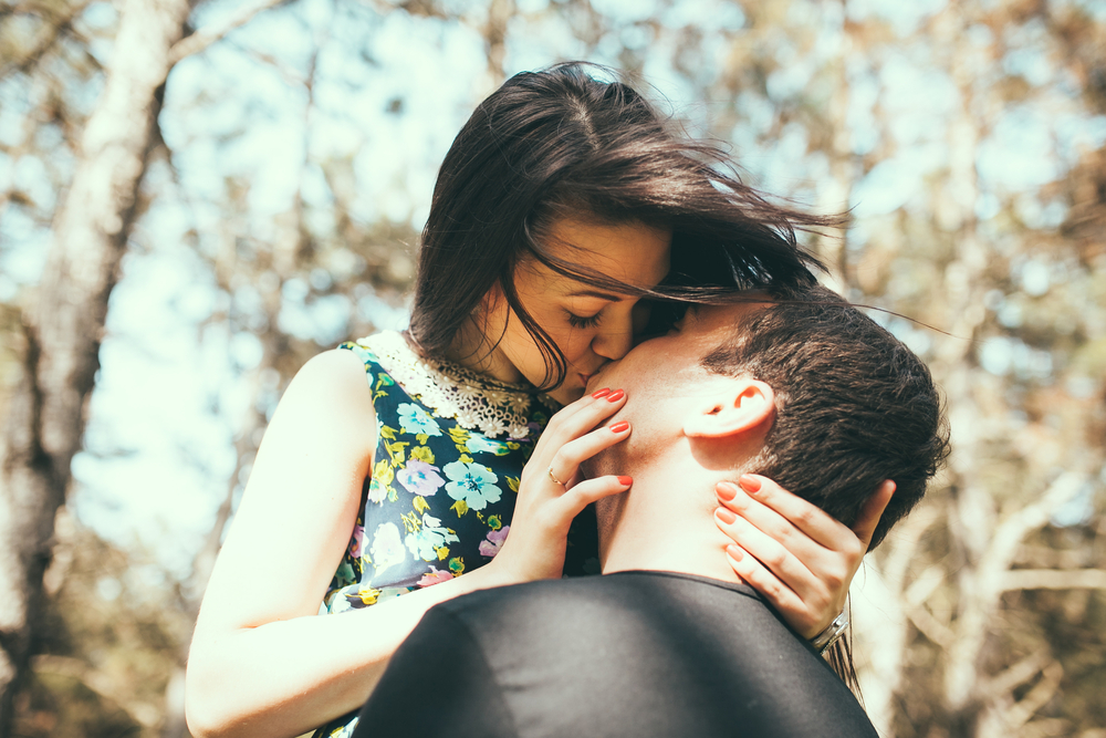 10 buoni motivi per darsi un bacio