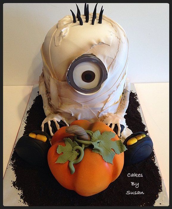 Idee torte per halloween mummia