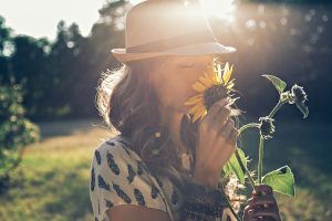 Amarsi: 6 step da seguire per ritrovare la felicità