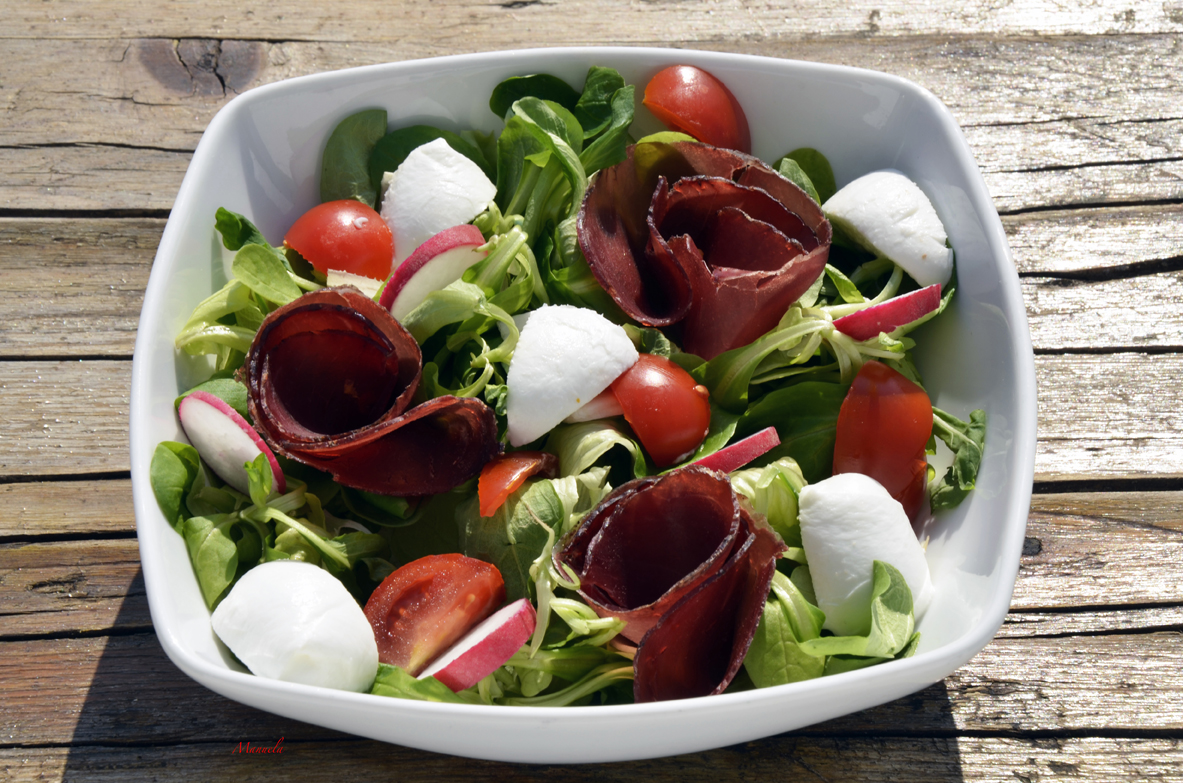 Insalata Con Bresaola E Mozzarella Melarossa
