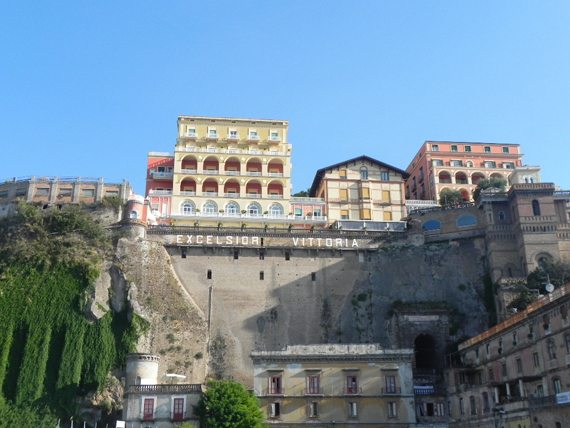 Sorrento sedici