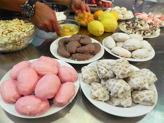 ammira il fascino di napoli sotto natale