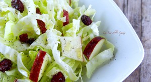 Insalata di cavolo cappuccio e mela