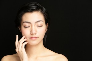 Bellezza 1 Massaggio giapponese fai-da-te per distendere il viso e eliminare le tossine