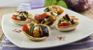 Cestini di pane con melanzane e scamorza