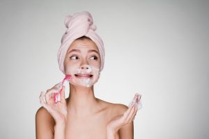 Depilazione e adolescenza: pro e contro, tutti metodi a confronti