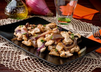 Straccetti di vitello con carciofi