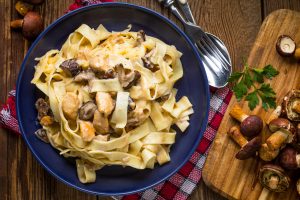 Tagliatelle ai funghi porcini, un primo tradizionale, veloce da preparare