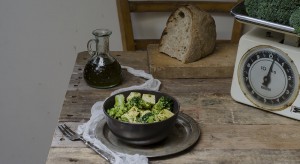 Broccoli e tofu al curry piccante