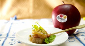 Dado di vitello con mele e pistacchi