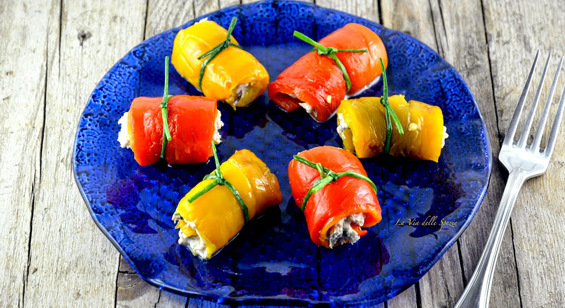 ricette con peperoni involtini di peperoni al tonno