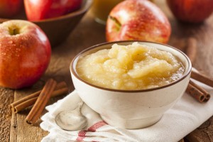 La mela, buona cruda e cotta: i benefici e le ricette