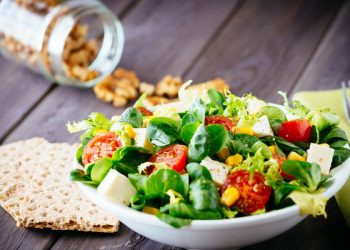 insalata con mozzarella e bresaola