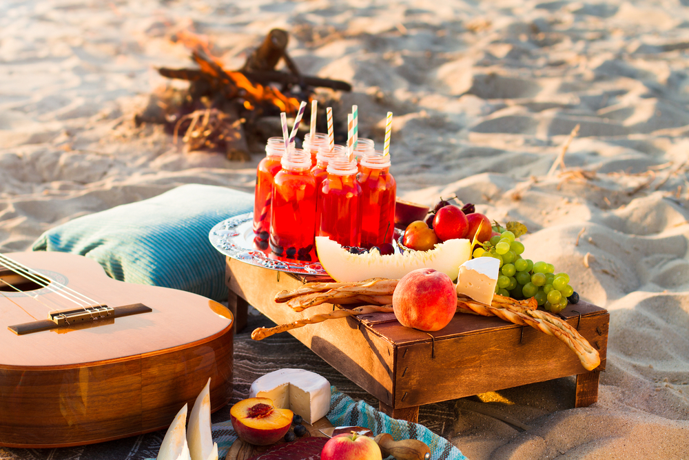 Ricette di ferragosto: idee light per il falò in spiaggia