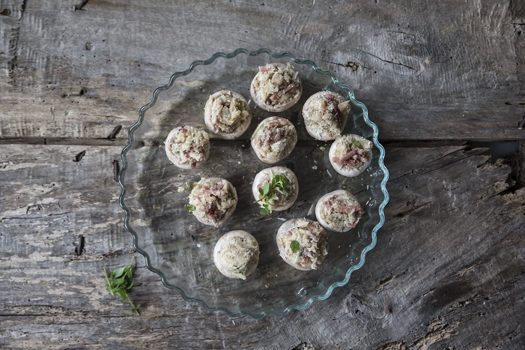 funghi ripieni: un secondo leggero o un antipasto alternativo