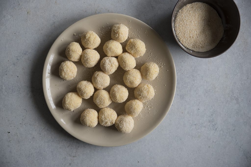 polpette di polenta farcite