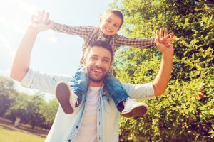 Festa del papà: 4 semplici mosse per tornare in forma!