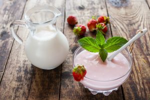 Latte, yogurt, formaggi: la guida per sostituirli nella dieta Melarossa