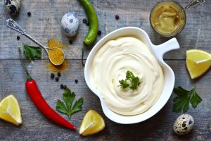 Maionese light: la ricetta senza uova e latte
