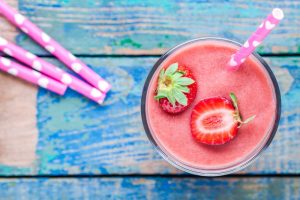 Smoothie alle fragole: 7 ricette per fare il pieno di vitamine