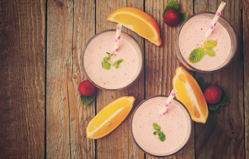 Smoothie di fragole e arance 1 smoothie di fragole e arance
