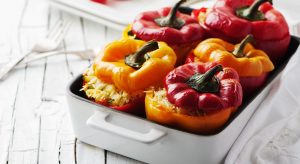 Peperoni ripieni di riso: imbottiti e cotti al forno