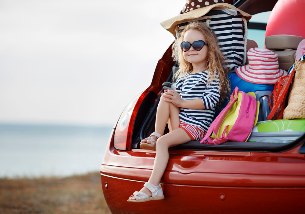 I suggerimenti e le dritte per organizzare con serenità una vacanza con un bambino celiaco.