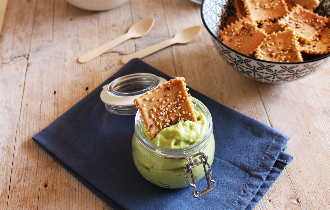 I crackers di riso senza glutine sono un'alternativa al pane con pochi grassi e tanto gusto!