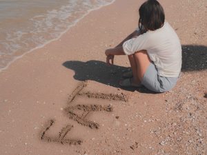 Sempre stanca, nervosa e in sovrappeso? Forse è colpa della tiroide