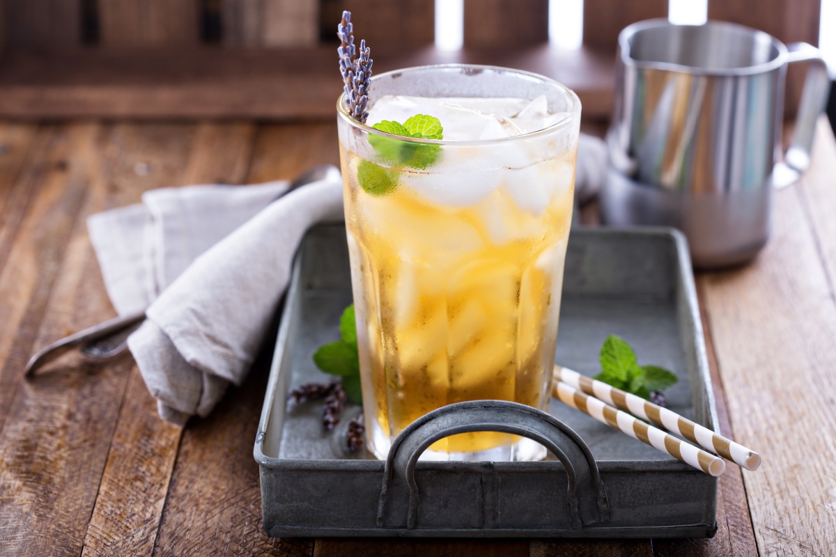 tè verde con lavanda e riso soffiato