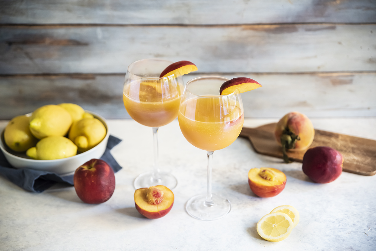 Virgin Bellini, cocktail analcolico - Ricetta Light - Melarossa