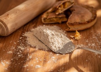 Farina di quinoa: proprietà, usi in cucina e ricette