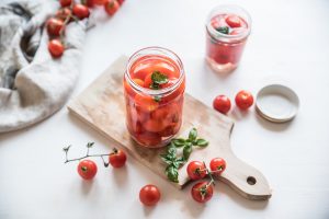 Pomodori in salamoia fatti in casa: la ricetta
