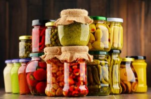 Conserve alimentari fatte in casa: come gustarle in tutta tranquillità