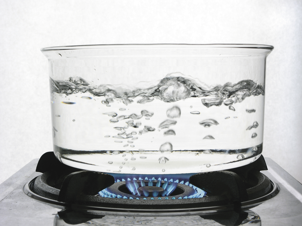 occhi gonfi acqua bollente