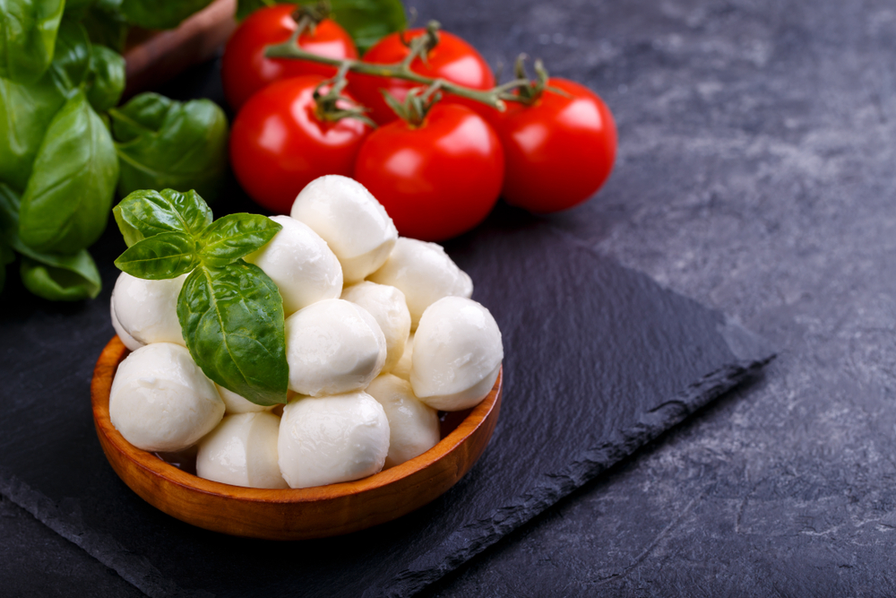 alimenti mozzarella