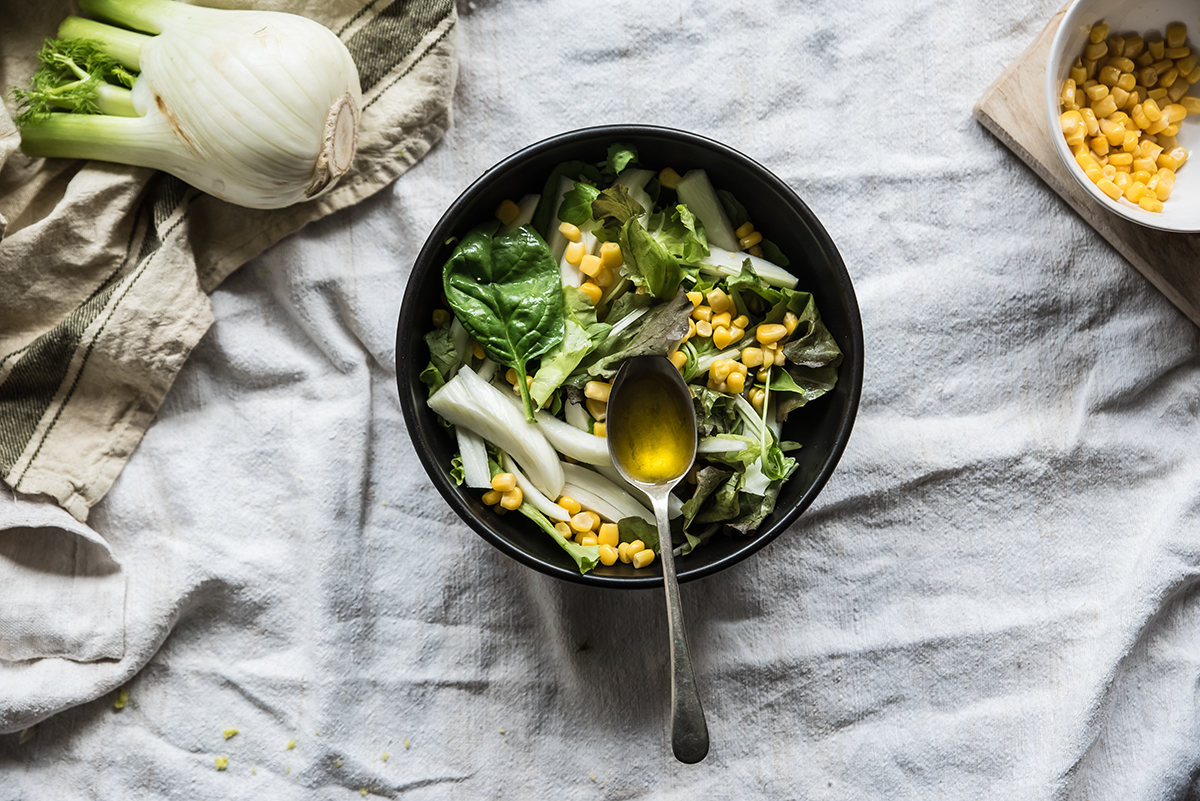 iinsalata di finocchi, noci e mais