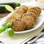 Polpette di quinoa e zucchine, morbide, light e senza glutine.