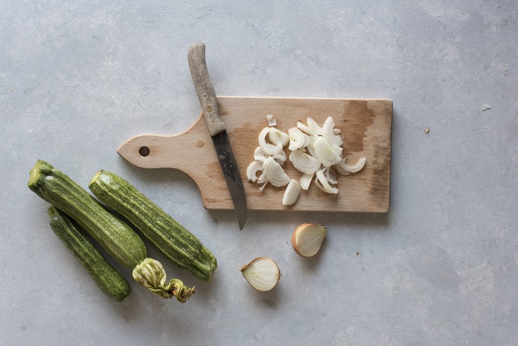 quiche zucchine taglia cipolla