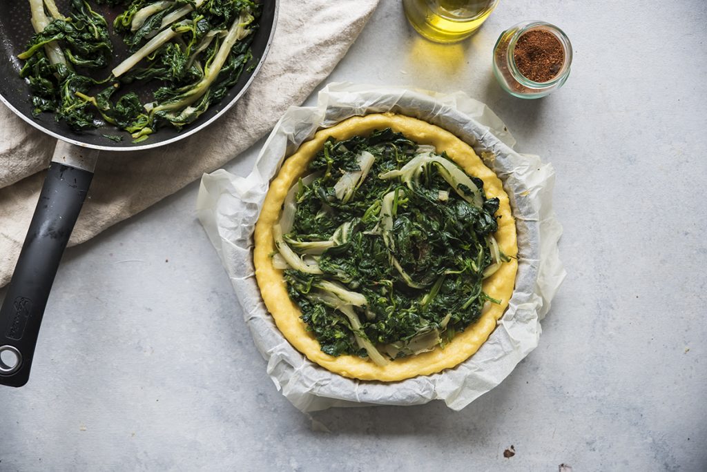 torta salata di polenta preparazione