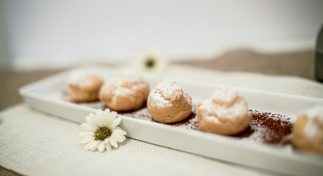 Bignè con crema pasticciera senza glutine e senza lattosio