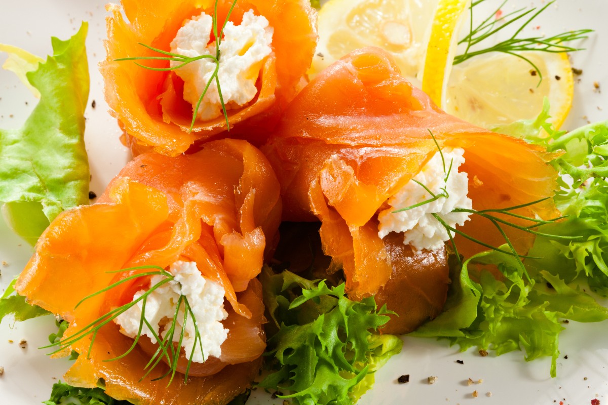 involtini di salmone affumicato
