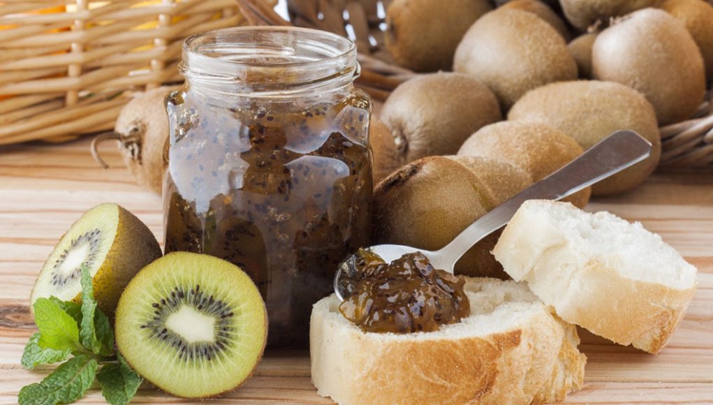 regali fai-da-te: marmelata kiwi e pere 