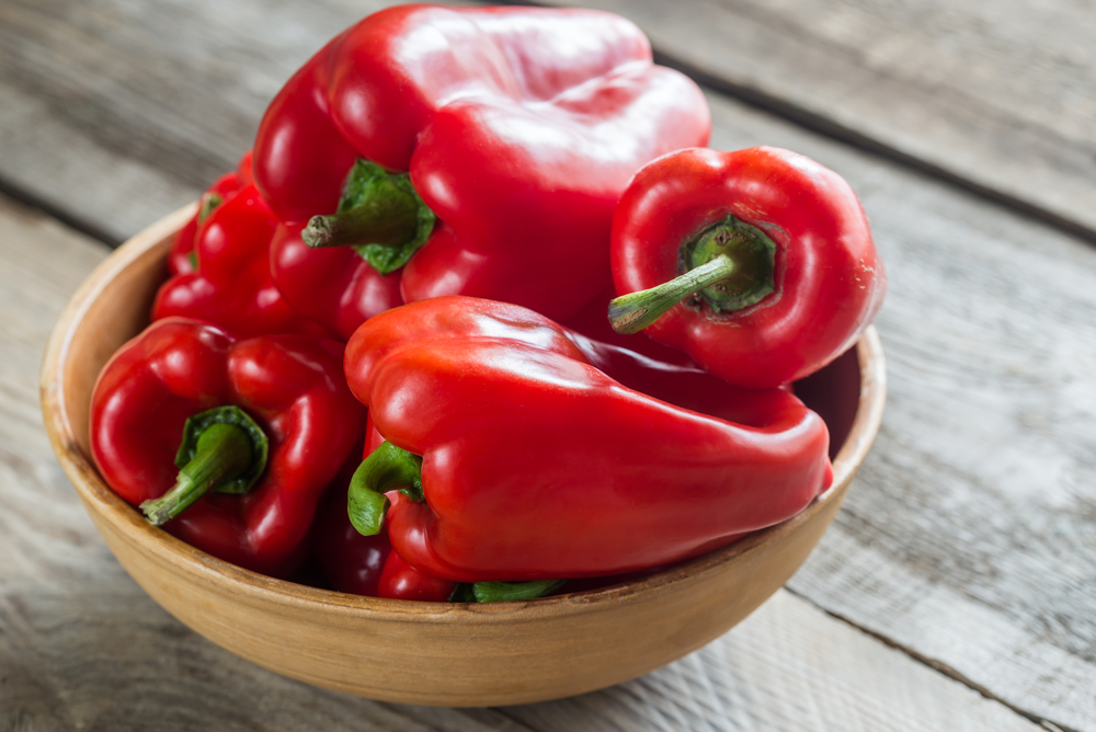 I cibi ricchi di collagene: peperoni rossi