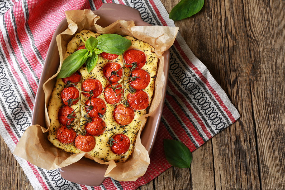 focaccia con pomodorini