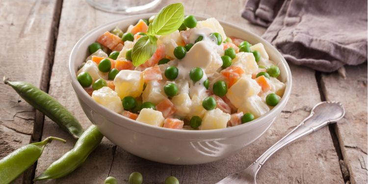 insalata russa light con yogurt