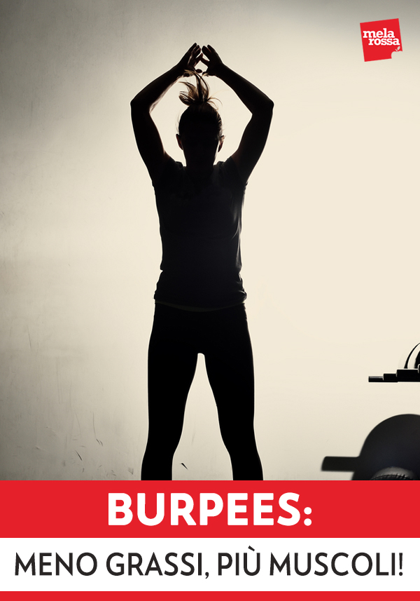 I burpees sono un esercizio completo che rinforza tutto il corpo, sviluppa la resistenza cardiovascolare e la respirazione e ti permette di bruciare molte calorie. Melarossa.it #dietamelarossa