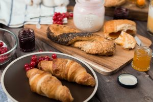 Cornetti con farina di farro al miele