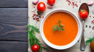 Crema di pomodori: una zuppa fredda gustosa